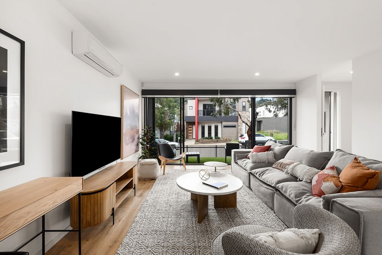 Anchorage Villa | Chic, Pet Friendly by Marina