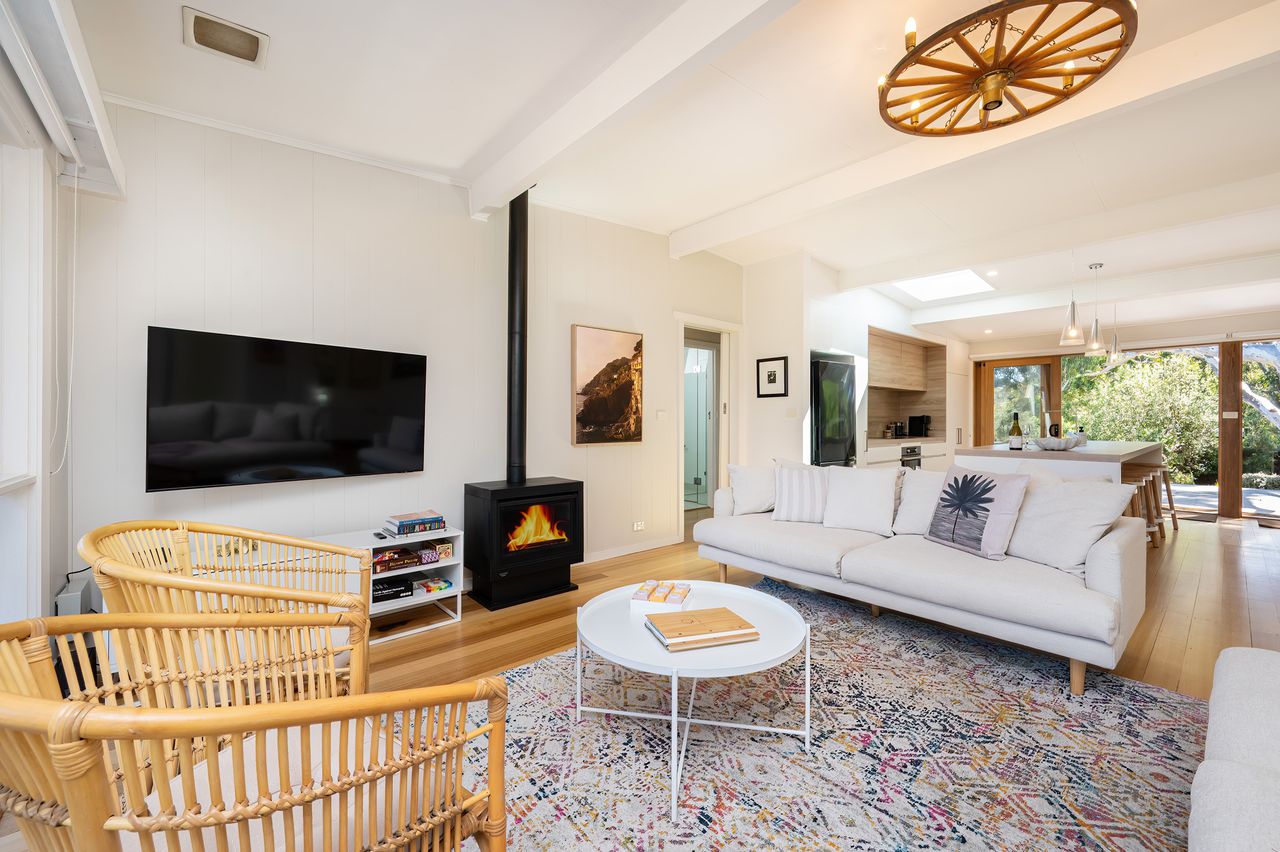 Arlo Beach House | Beachside with Fireplace