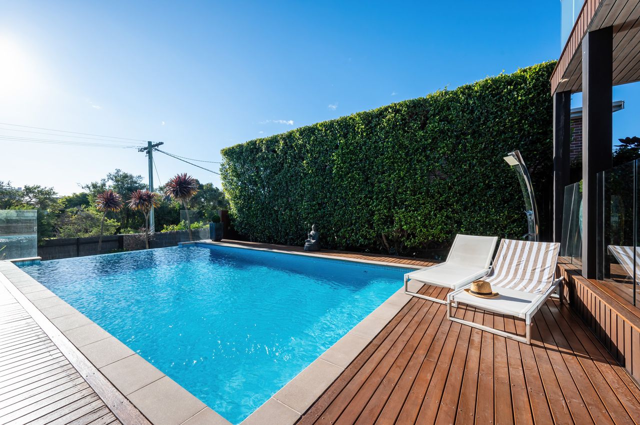 Blairgowrie Bay Villa | Luxe Pool & Beachfront